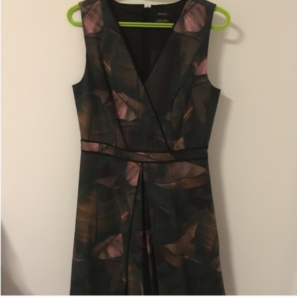 RW&CO Dresses & Skirts - RW&CO green leaf dress size 8 nwt